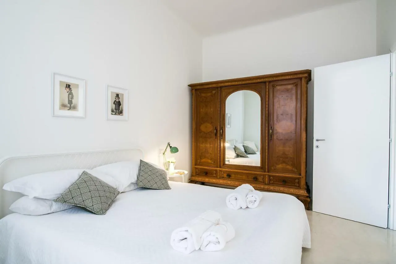 Lovely Cenisio Apartment Milan